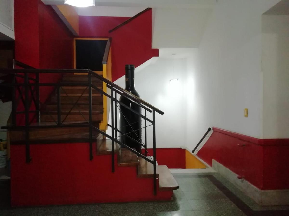 Katana Capsule Hostel Mendoza Zewnętrze zdjęcie